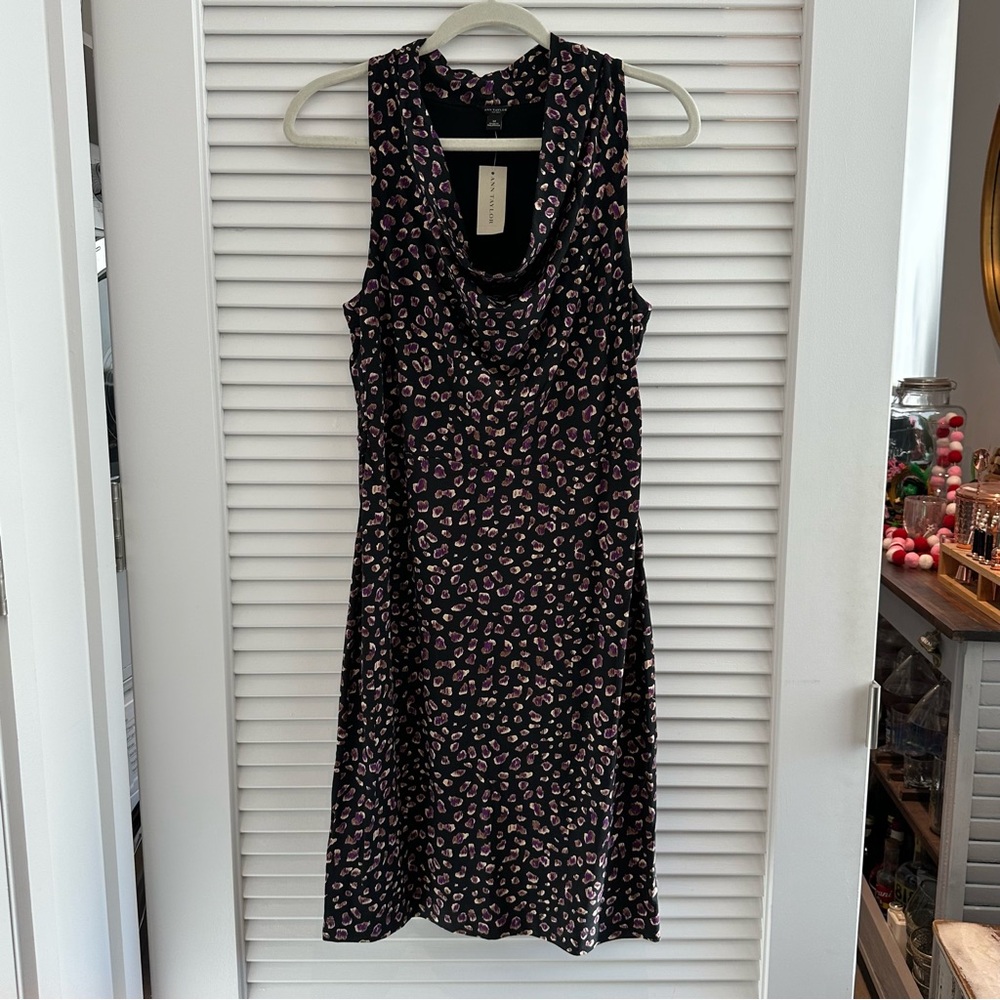 NWT Ann Taylor Fitted Cowlneck Sleeveless Printed Dress